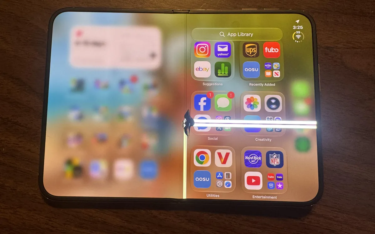 First iPhone Duo users report inner screen failures linked to possible hinge flaws