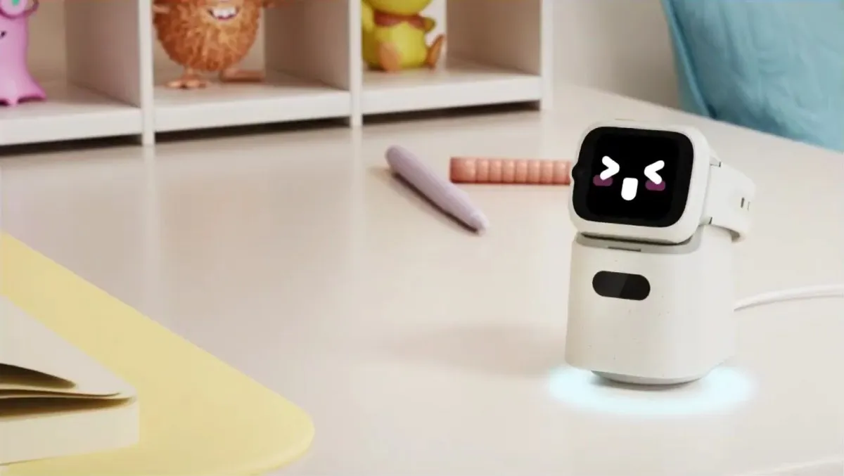 The robot cradle for the TCL Kids Watch K5