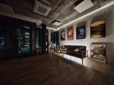 Low-light samples, ultrawide camera (0.5x) - 12mm, f/2.0, ISO 9600, 1/13s (4096x3072px) - Motorola Razr Fold review