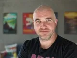 Sujetos humanos, cámara principal (3x): modo Retrato - 70mm, f/5.0, ISO 400, 1/90s (4096x3072px) - Reseña del Oppo Find X10 Pro Max