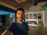 Selfie samples, 0.6x (native) - 18mm, f/2.0, ISO 4000, 1/10s (4096x3072px) - Oppo Reno16 review