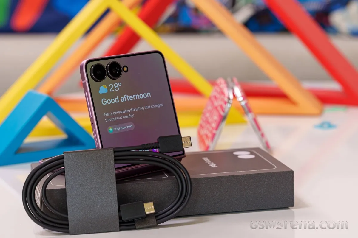 Samsung Galaxy Z Flip8 Test