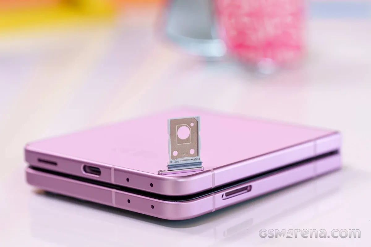 Samsung Galaxy Z Flip8 Test