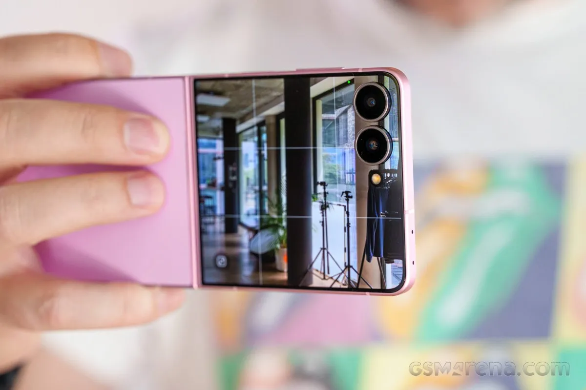 Samsung Galaxy Z Flip8 Test