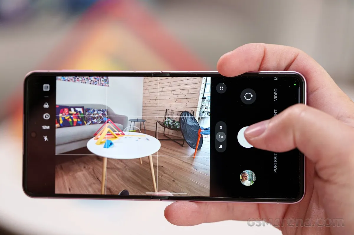 Samsung Galaxy Z Flip8 Test