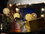 Low-light samples, telephoto camera (3x) - 70mm, f/2.6, ISO 1677, 1/14s (4096x3072px) - vivo X Fold6 review